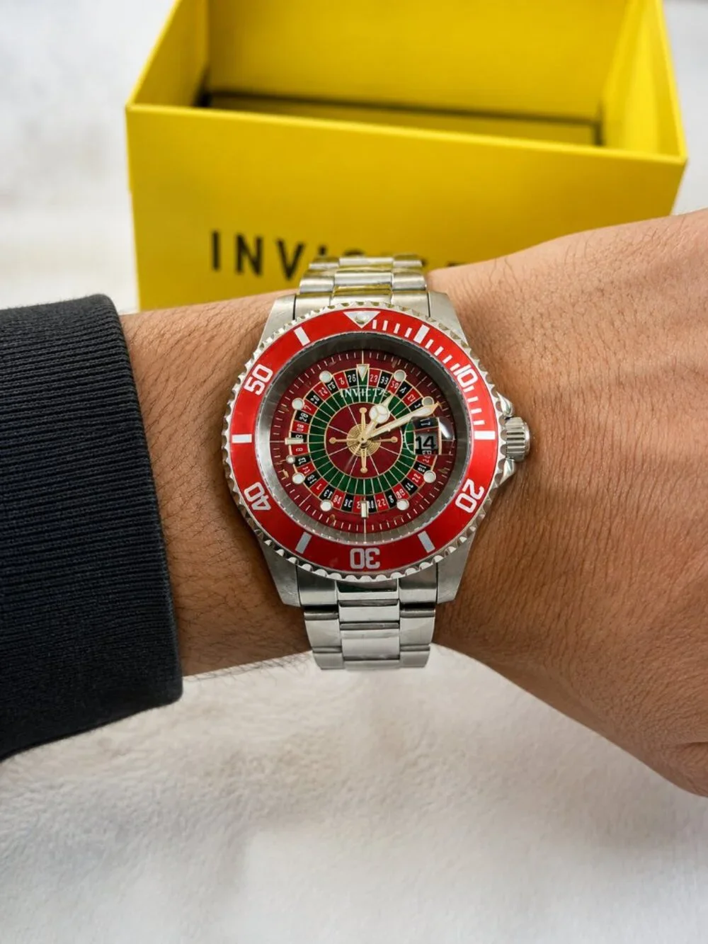Invicta Pro Diver House of Cards Men's Roulette Watch 40mm NEW